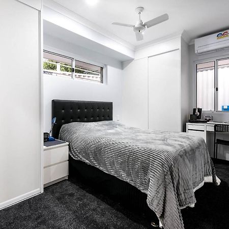 12 Streeton Promenade Apartman Perth Kültér fotó